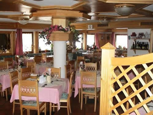 Hotel Vael Vigo di Fassa Esterno foto